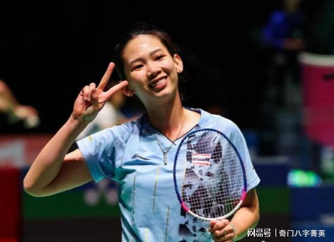 事中崭露头 事中崭露头